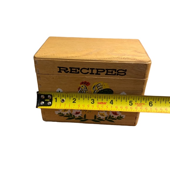 Vintage recipe box with rooster painting - Picture 7 of 10